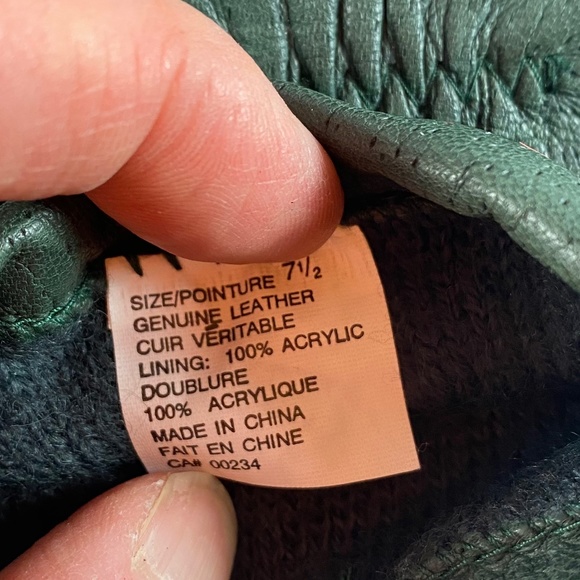 Vintage BayClub Green Leather Gloves, longer then wrist - Picture 3 of 4